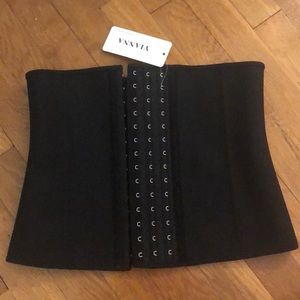 NEVER WORN WAIST TRAINER